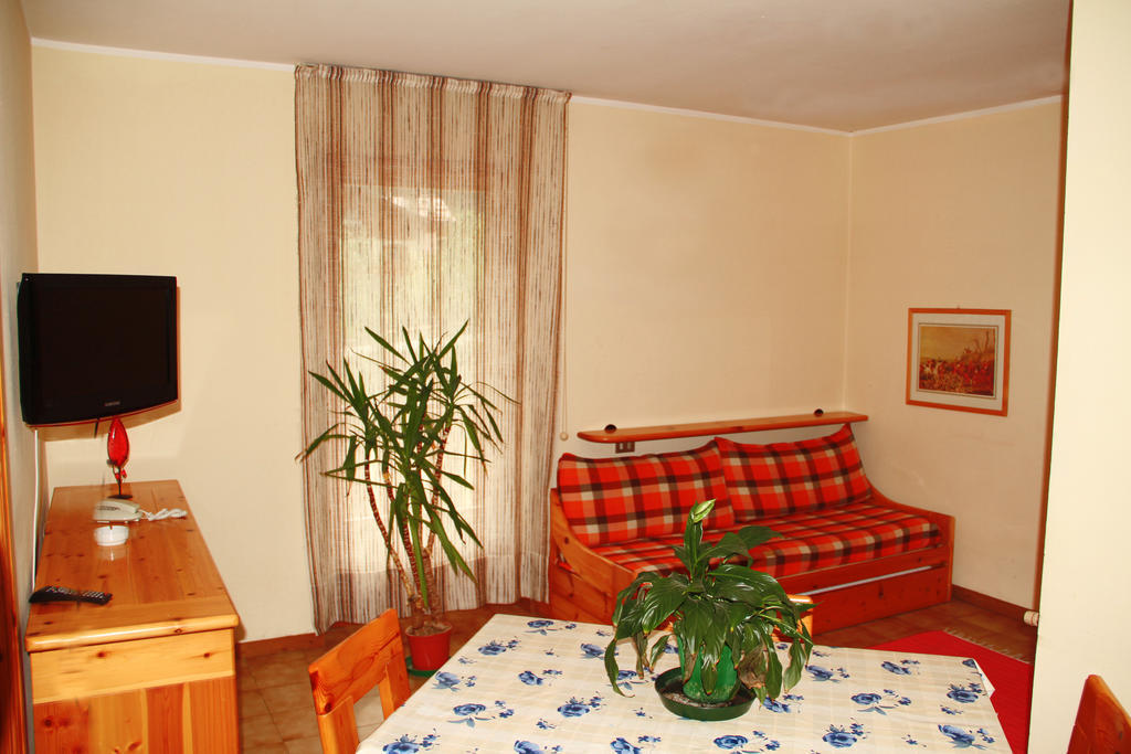 Residence Raethia Tra Bormio E Livigno Pradelle 객실 사진